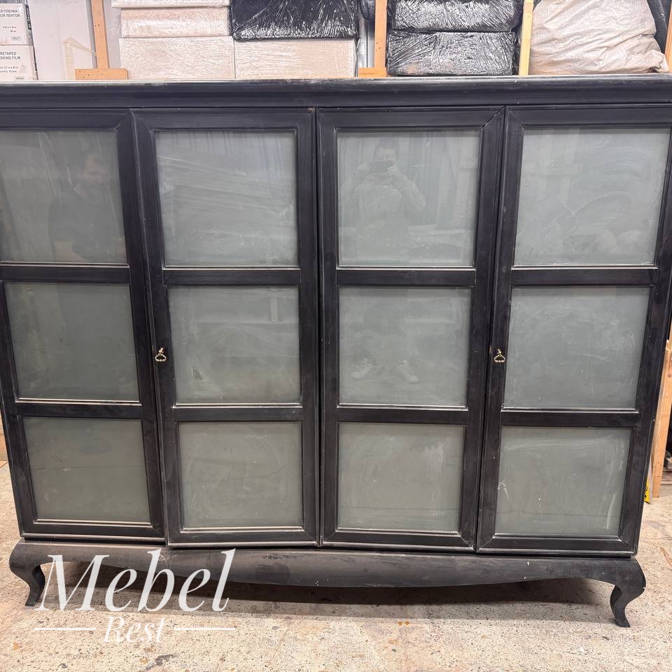 anglijskij-shkaf-v-amerikanskom-stile